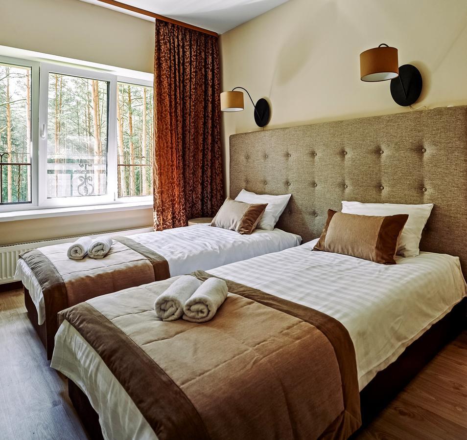 Isloch Park Hotel Rakaw Zewnętrze zdjęcie