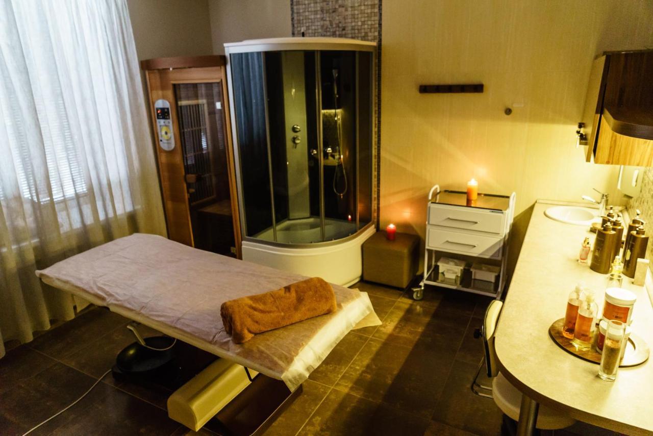 Isloch Park Hotel Rakaw Zewnętrze zdjęcie