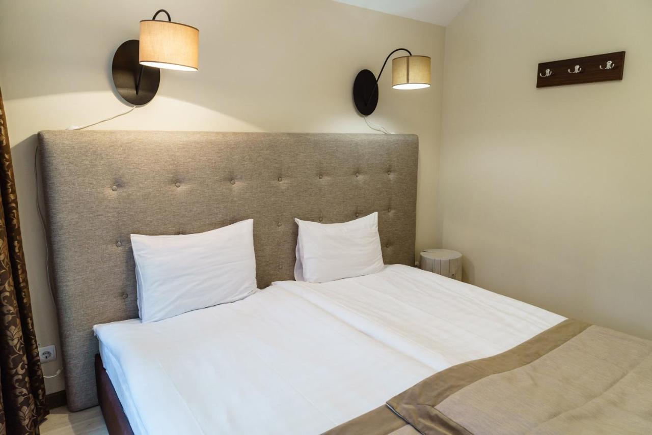 Isloch Park Hotel Rakaw Zewnętrze zdjęcie