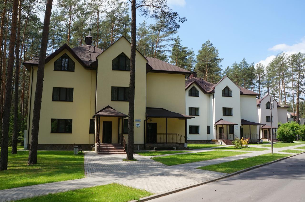 Isloch Park Hotel Rakaw Zewnętrze zdjęcie