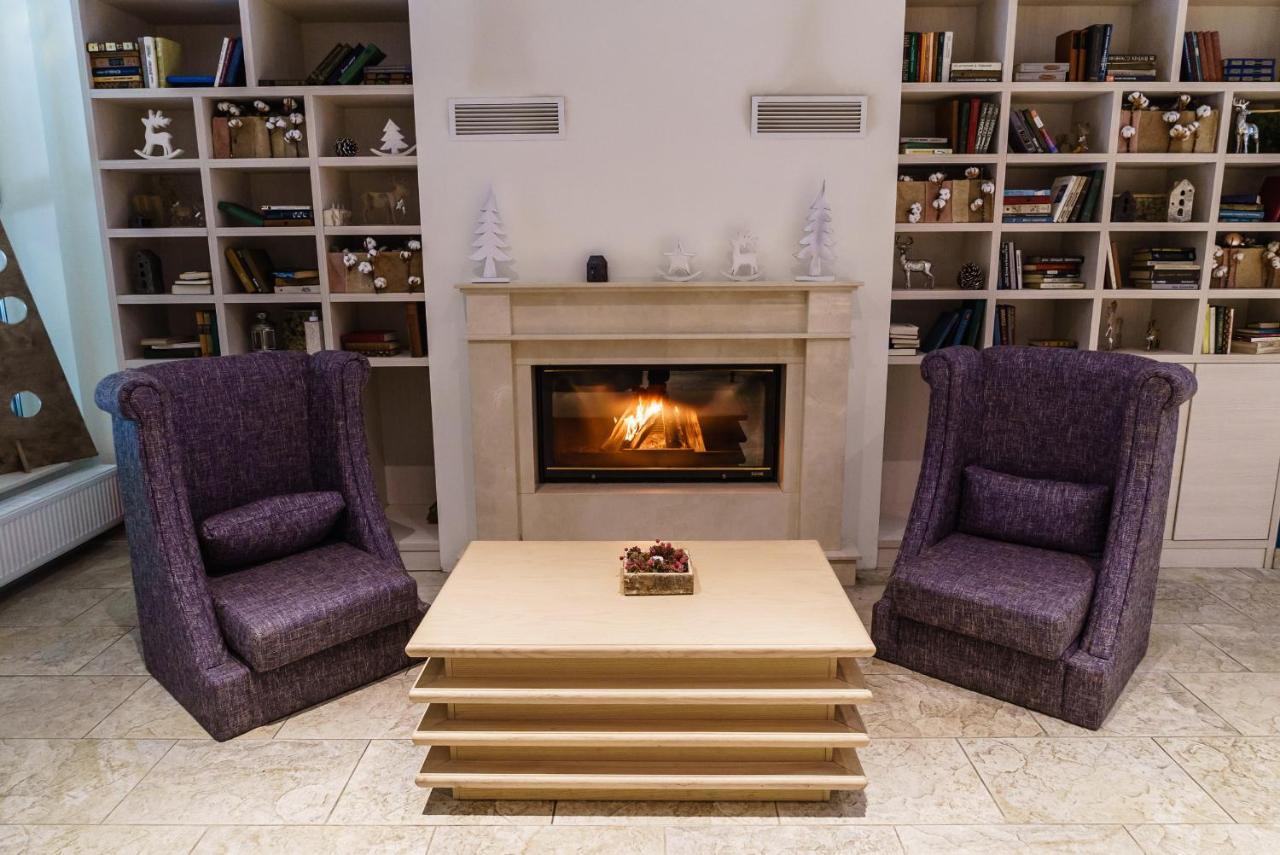 Isloch Park Hotel Rakaw Zewnętrze zdjęcie