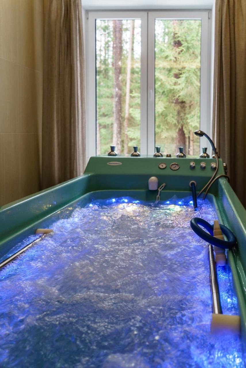 Isloch Park Hotel Rakaw Zewnętrze zdjęcie